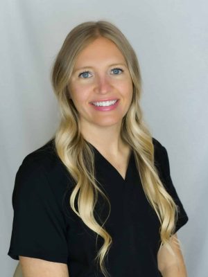 Melissa Registered Dental Hygienist Headshot